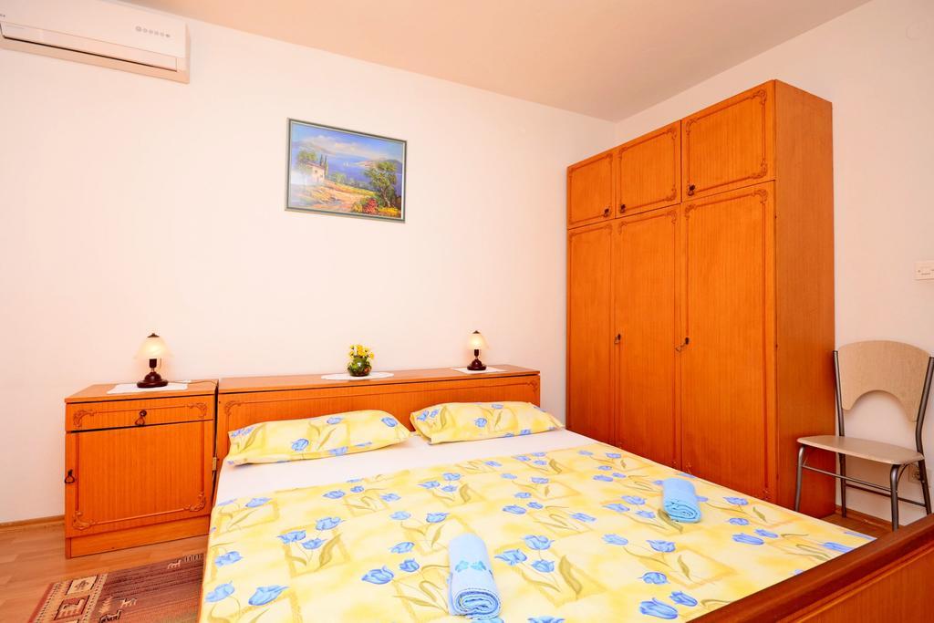 Apartments Mario With Private Parking Makarska Eksteriør billede