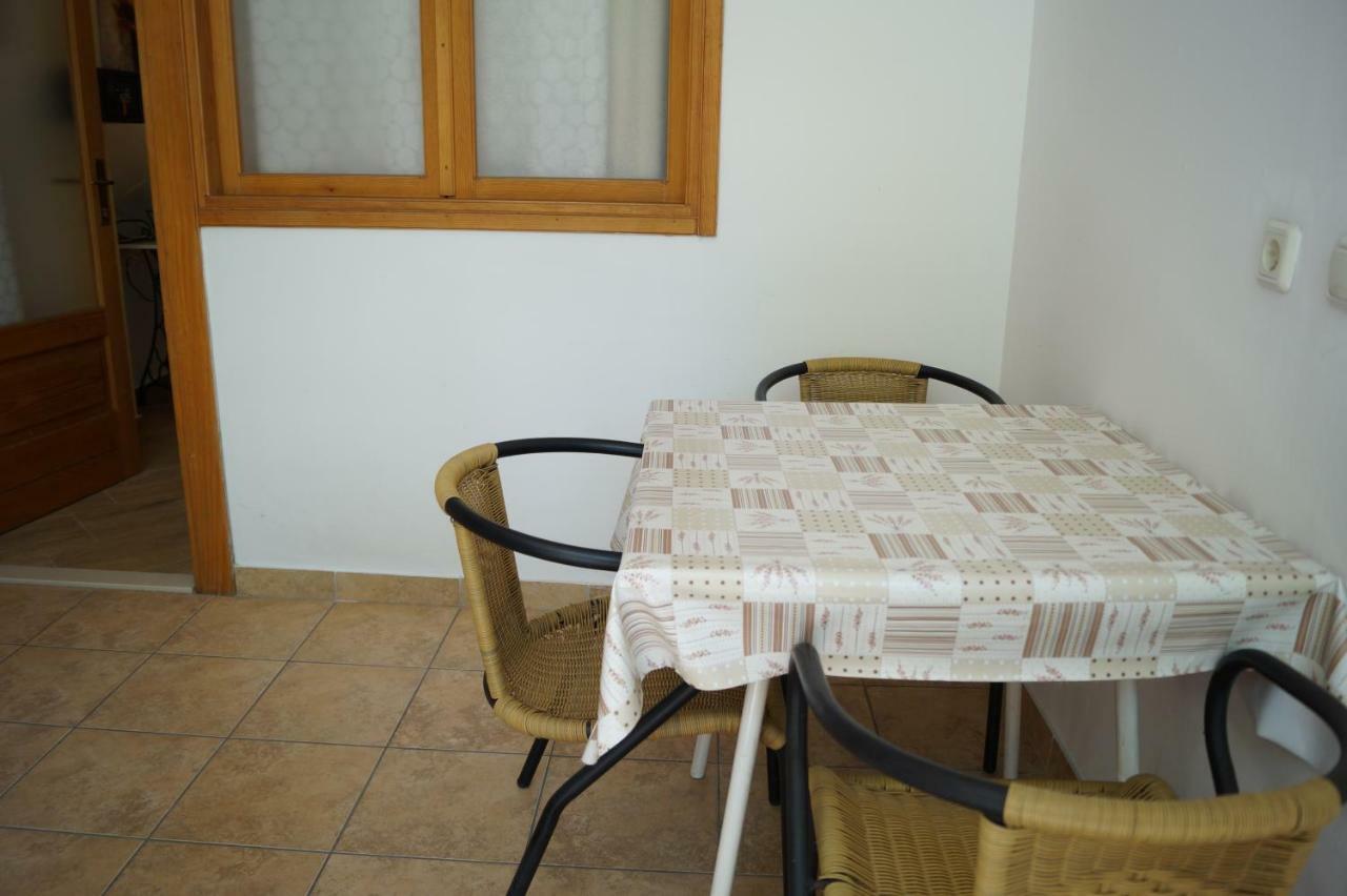 Apartments Mario With Private Parking Makarska Eksteriør billede
